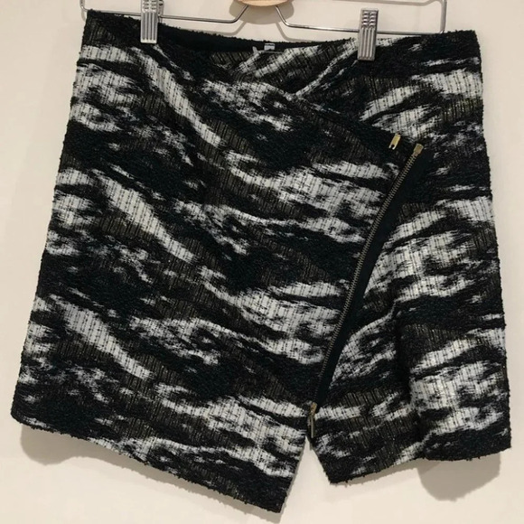 Cop Copine Skirt Black and White with zipper front - Picture 1 of 10